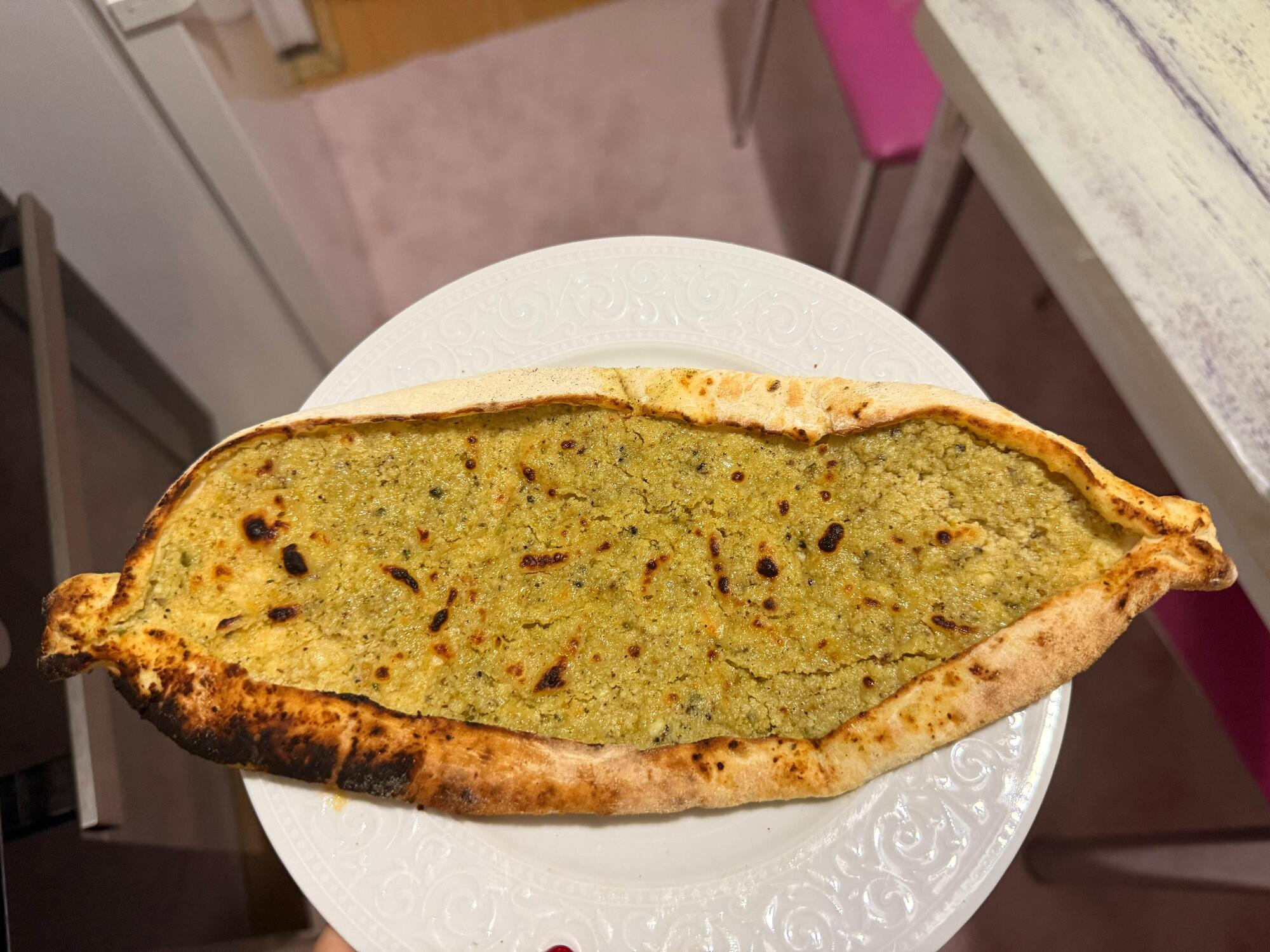 Fıstıklı lor böreği